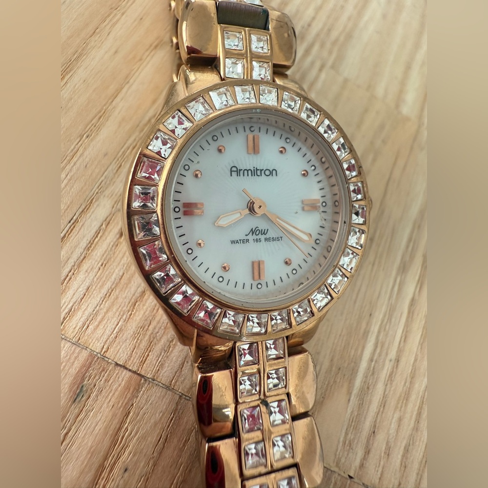 Armitron now ladies rose gold tone watch NEW BATTERY